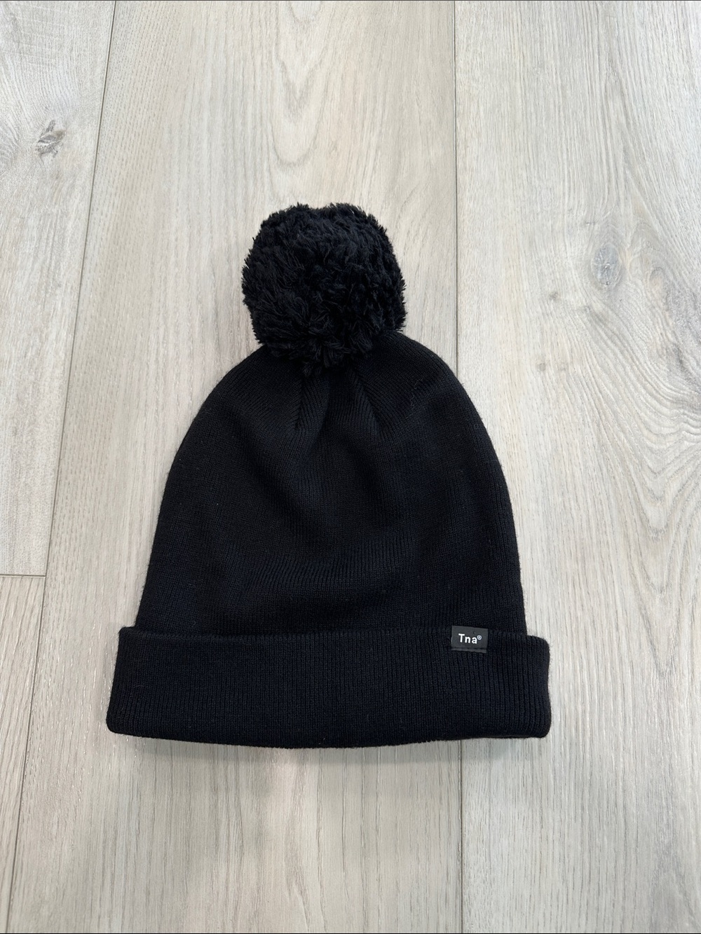 Aritzia TNA Black Pom Pom Beanie Winter Knit Hat One Size